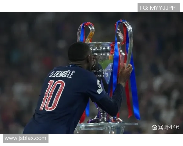 巴黎圣日耳曼进军欧冠八强，梅西率队横扫对手，詹姆斯发挥稳定